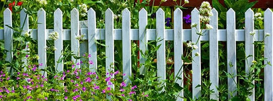 Best Types of Garden Fences - The Ultimate Guide post