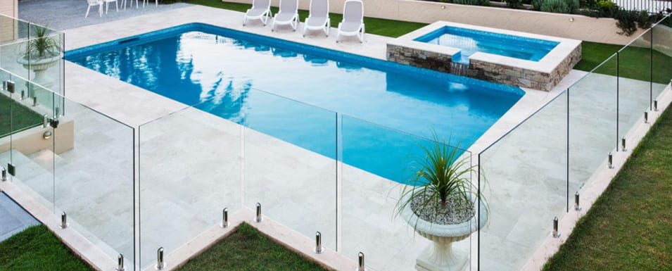 5 Reasons Winter Is The Perfect Time To Install Pool Fencing